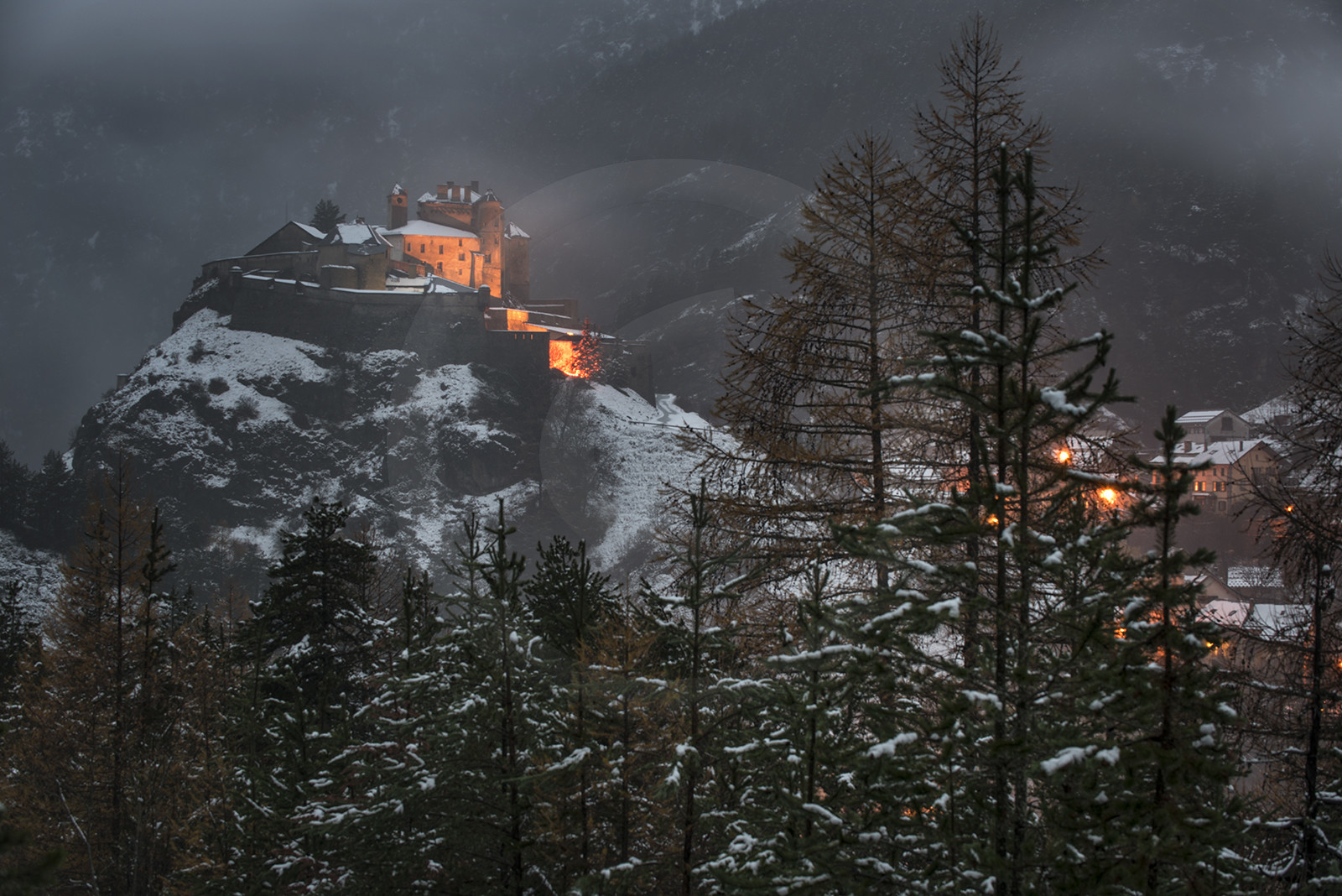 Château-Queyras une nuit de fin d'automne