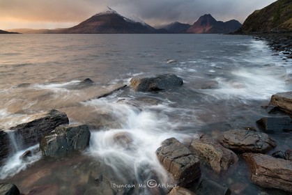 Loch Scavaig et le Cuillin noir depuis Elgol, île de Skye