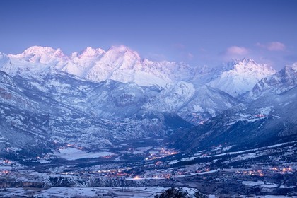 Lever de soleil sur la vallée de la Durance depuis le col de Vars