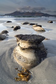 Vue sur l'île de Rum depuis l'île d'Eigg