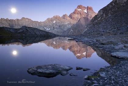 Moonrise at the Clot Sablé lake