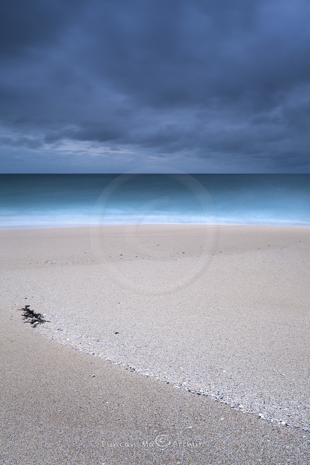 Des vagues et la mer en lignes et en couleurs. Île de Harris.