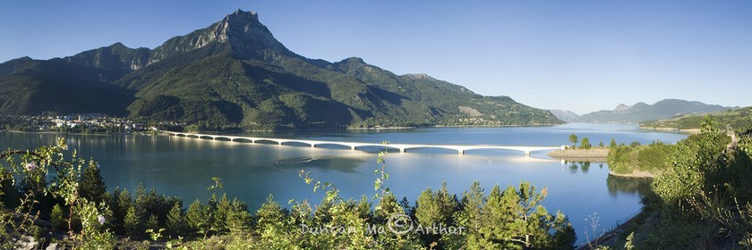 Le lac de Serre-Ponçon, Hautes-Alpes