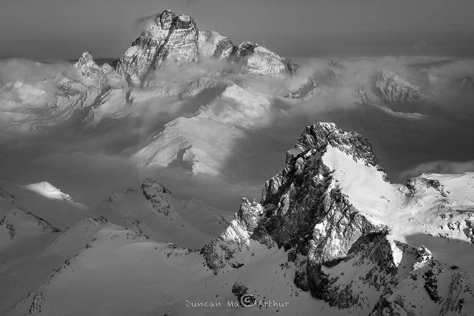 La tête des Toillies et le mont Viso vus du ciel