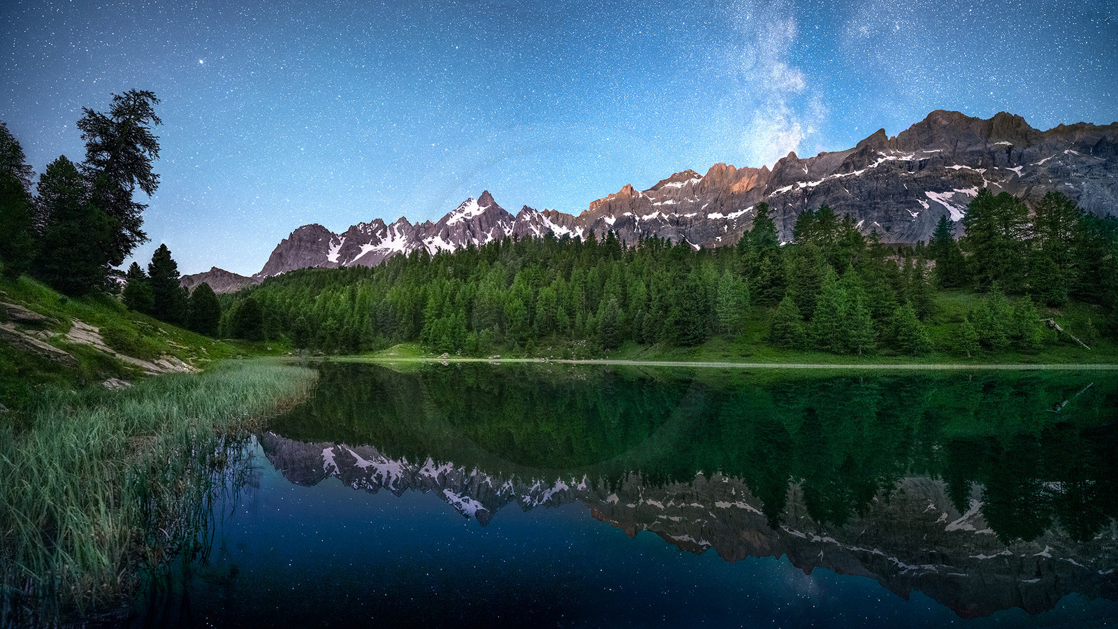 La voie lactée au dessus du lac Miroir