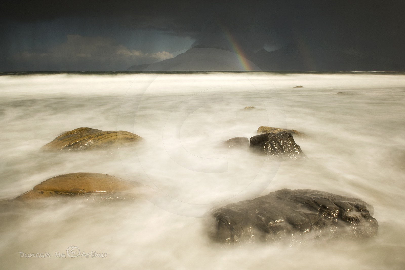 Vagues et roches, île d'Eigg
