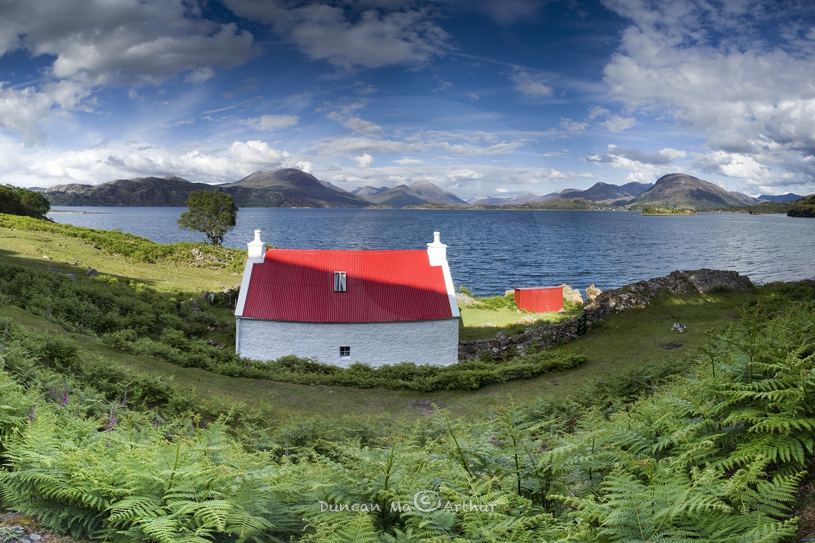 Maison au toit rouge, Loch Torridon, Highland