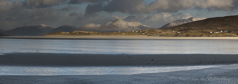 La baie de Luskentyre sous un rayon hivernal, île de Harris