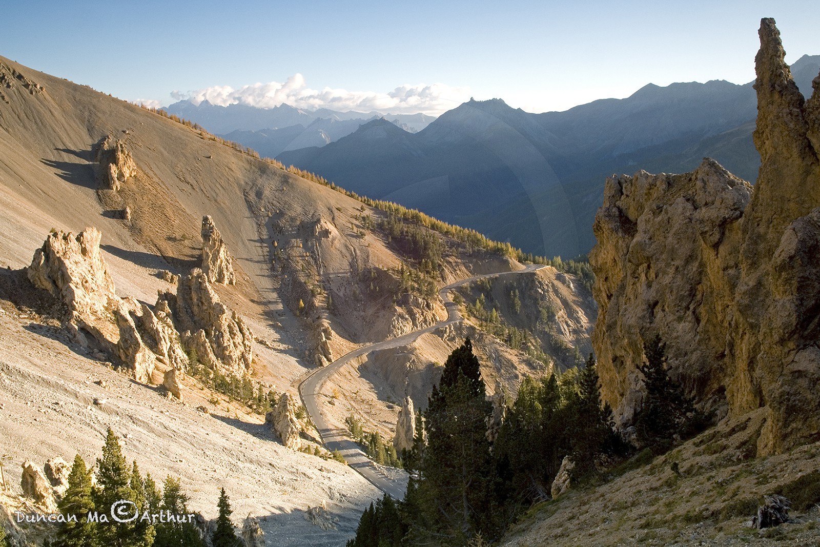 La Casse Déserte et la route du col Izoard