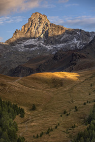Éclaircies sur la Tête des Toillies et la vallée de la Blanche